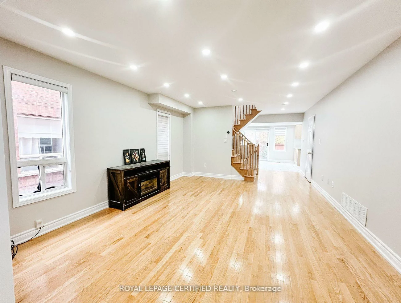 30, Lucerne, Vellore Village, Vaughan