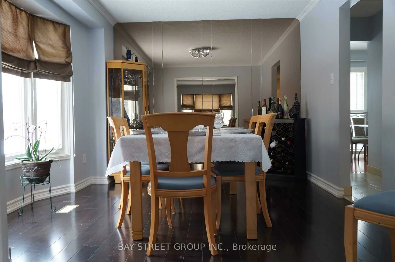 33, Winborne, Brownridge, Vaughan