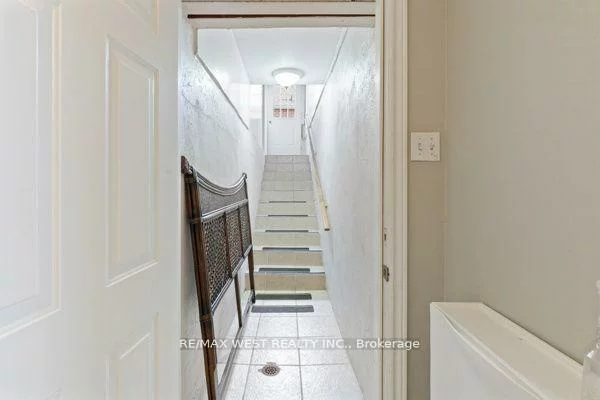 47, Timber, East Woodbridge, Vaughan