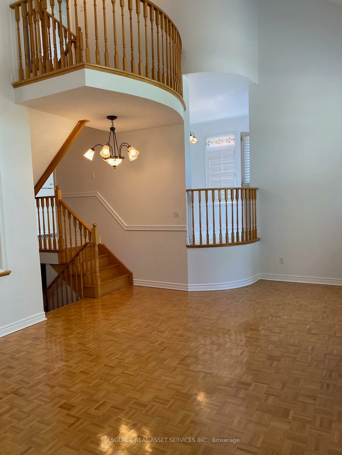 169, Matthew, East Woodbridge, Vaughan