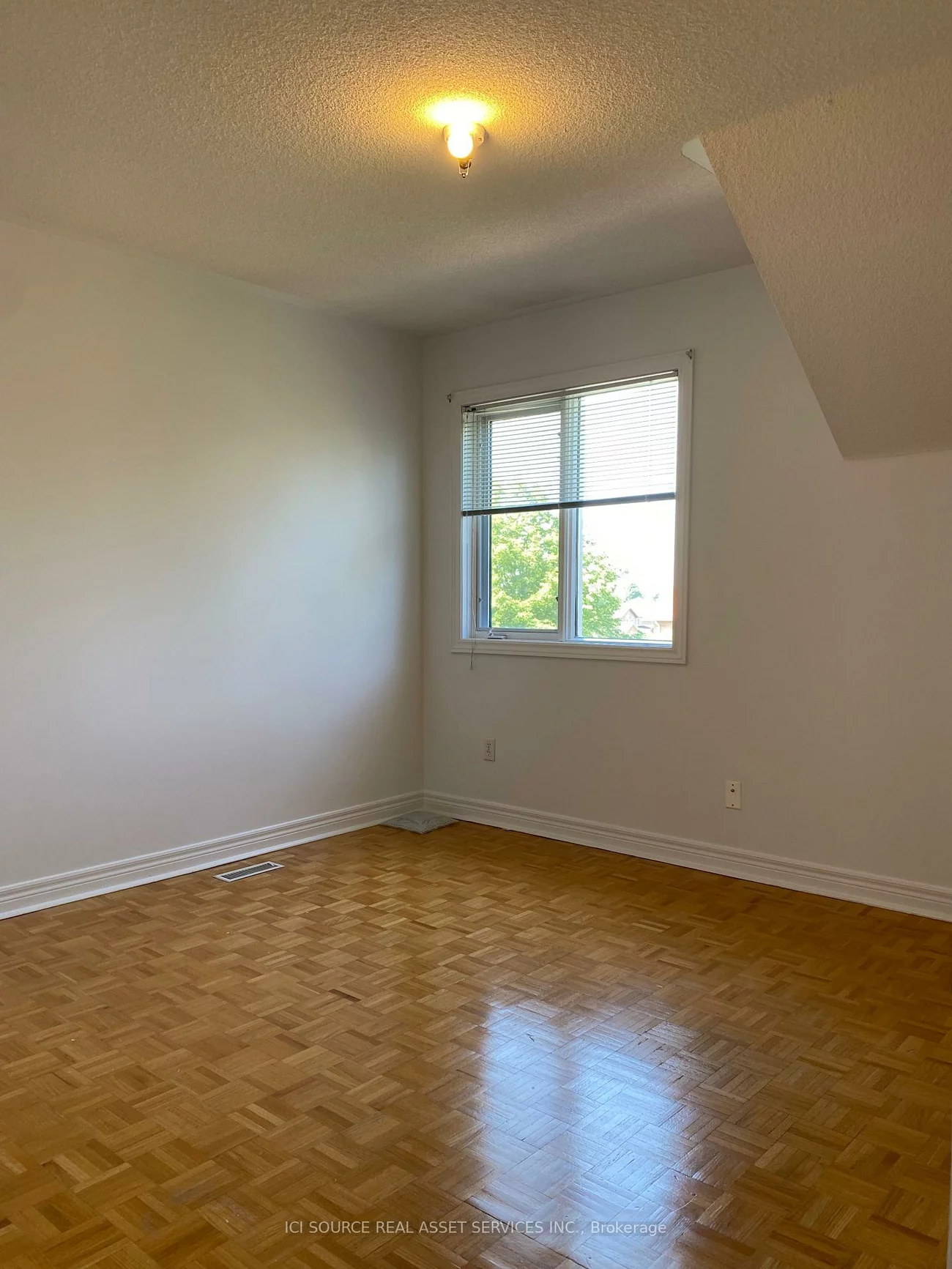 169, Matthew, East Woodbridge, Vaughan