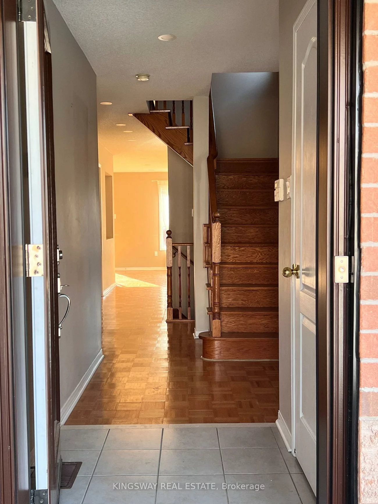 102, Lucena, Maple, Vaughan