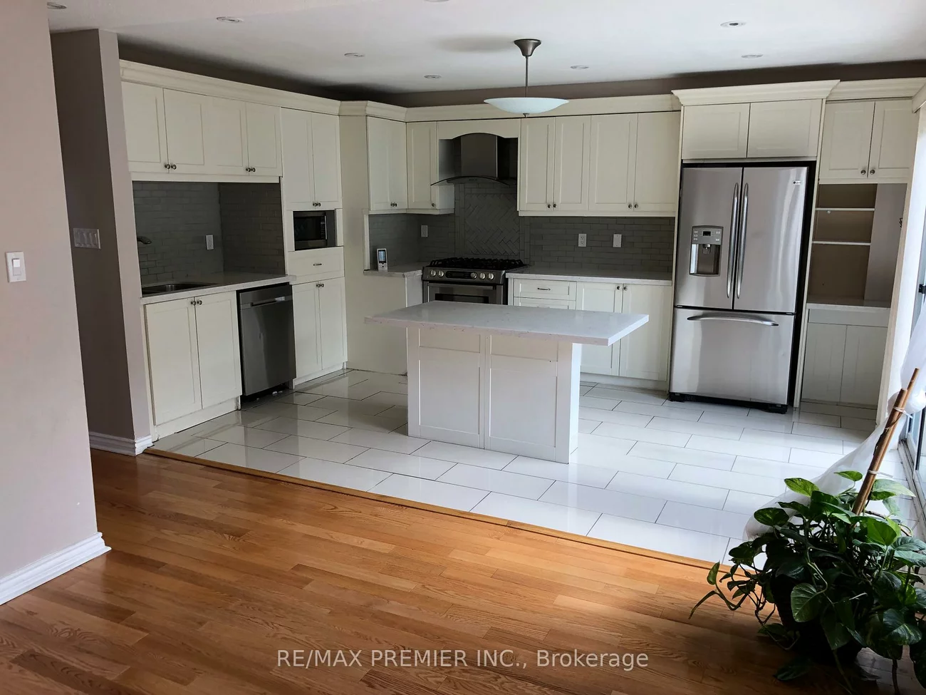 26, Lucerne, Vellore Village, Vaughan