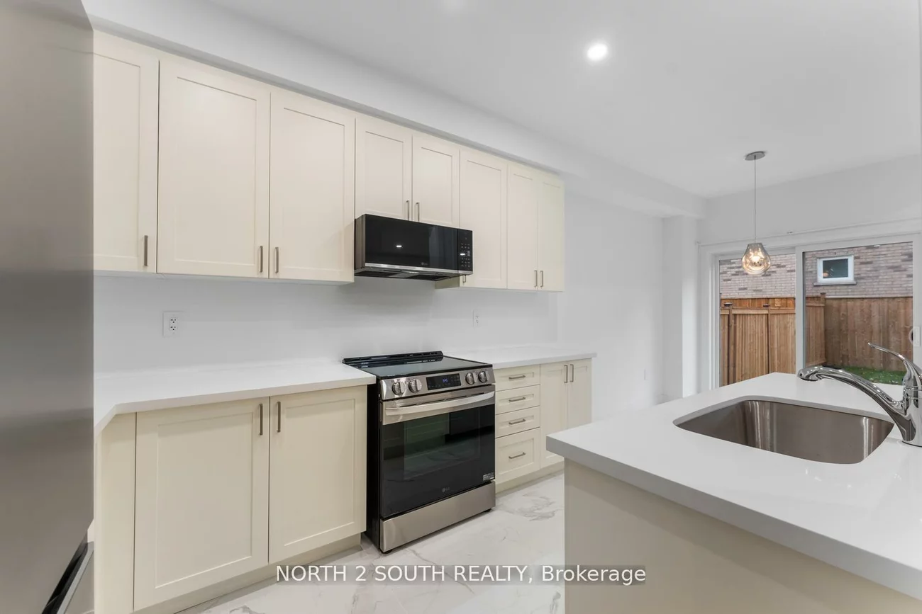 27, Virro, West Woodbridge, Vaughan