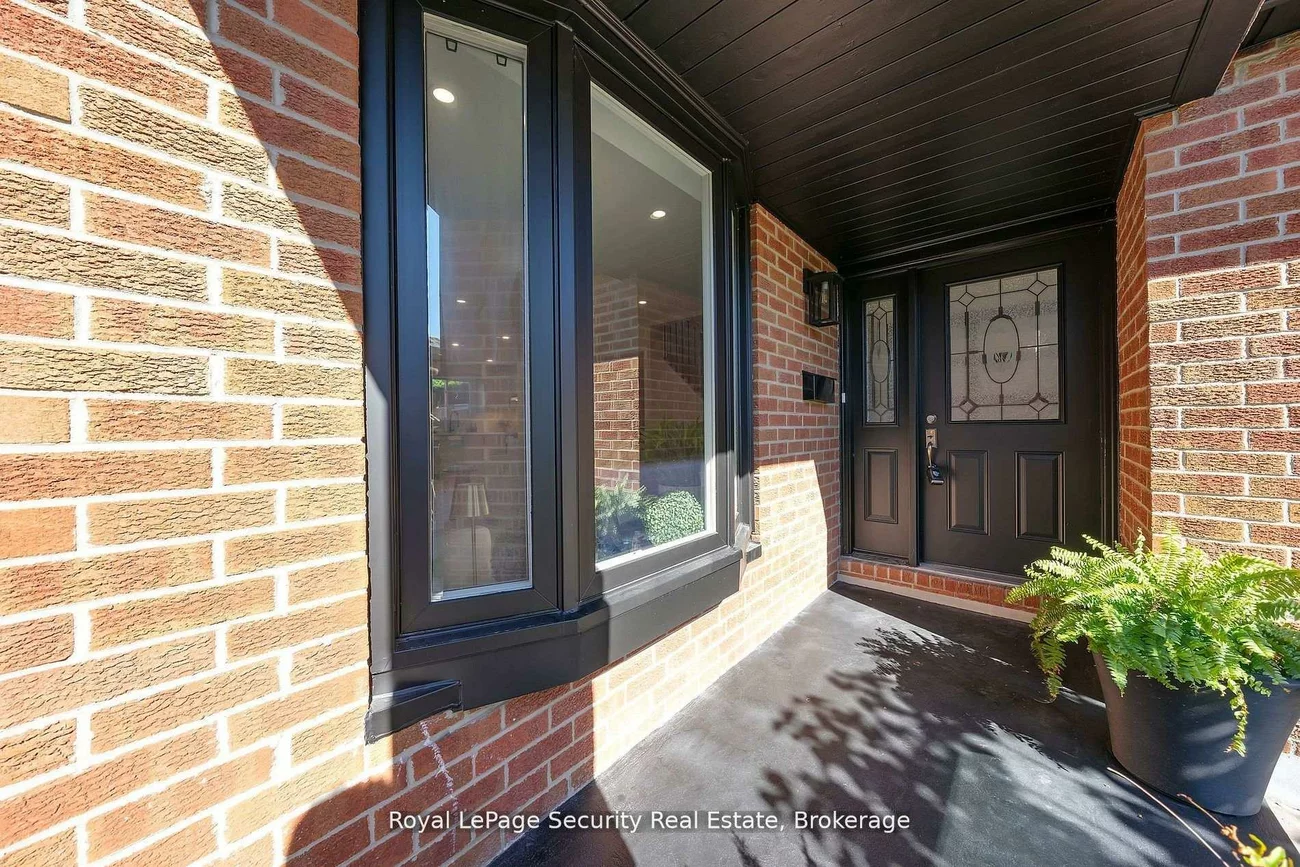 74, Andrea, East Woodbridge, Vaughan