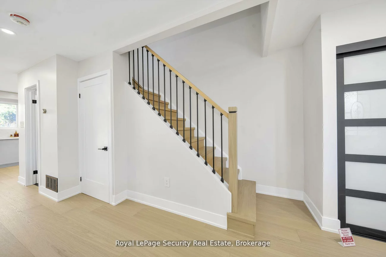 74, Andrea, East Woodbridge, Vaughan