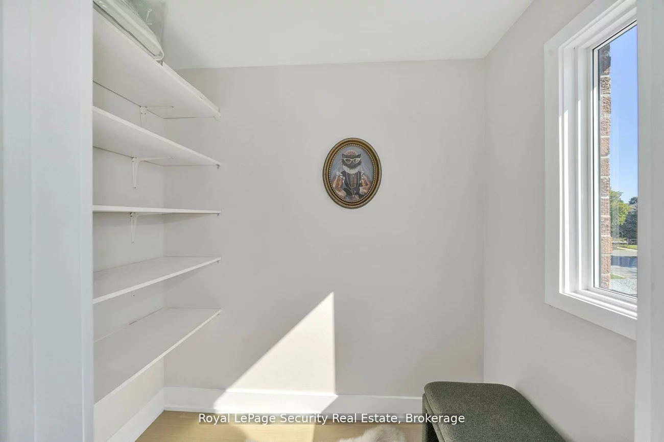 74, Andrea, East Woodbridge, Vaughan