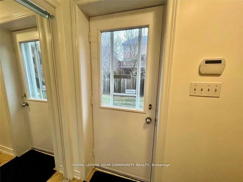 173, Jeanne, East Woodbridge, Vaughan