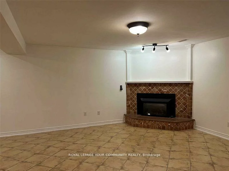 173, Jeanne, East Woodbridge, Vaughan