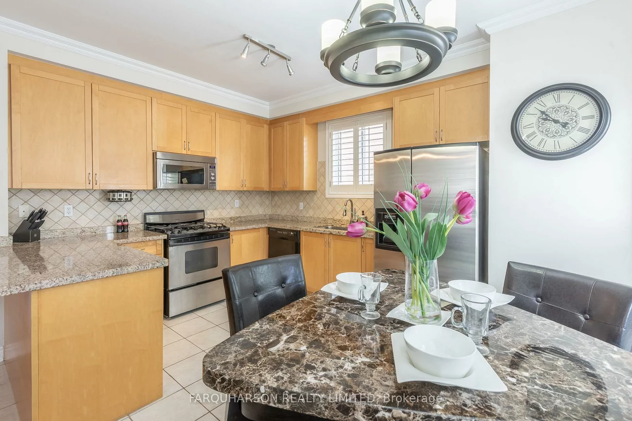 129, Fox Hound, Vellore Village, Vaughan