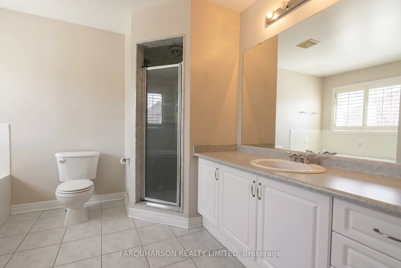 129, Fox Hound, Vellore Village, Vaughan