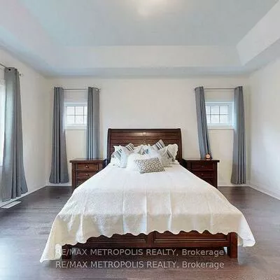 100, Ballantyne, Vellore Village, Vaughan