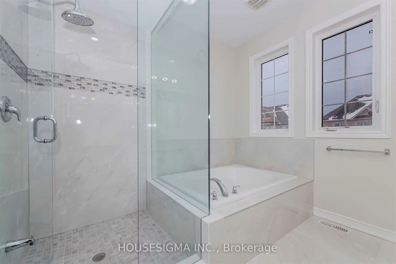 Upper unit 54, Killington, Kleinburg, Vaughan