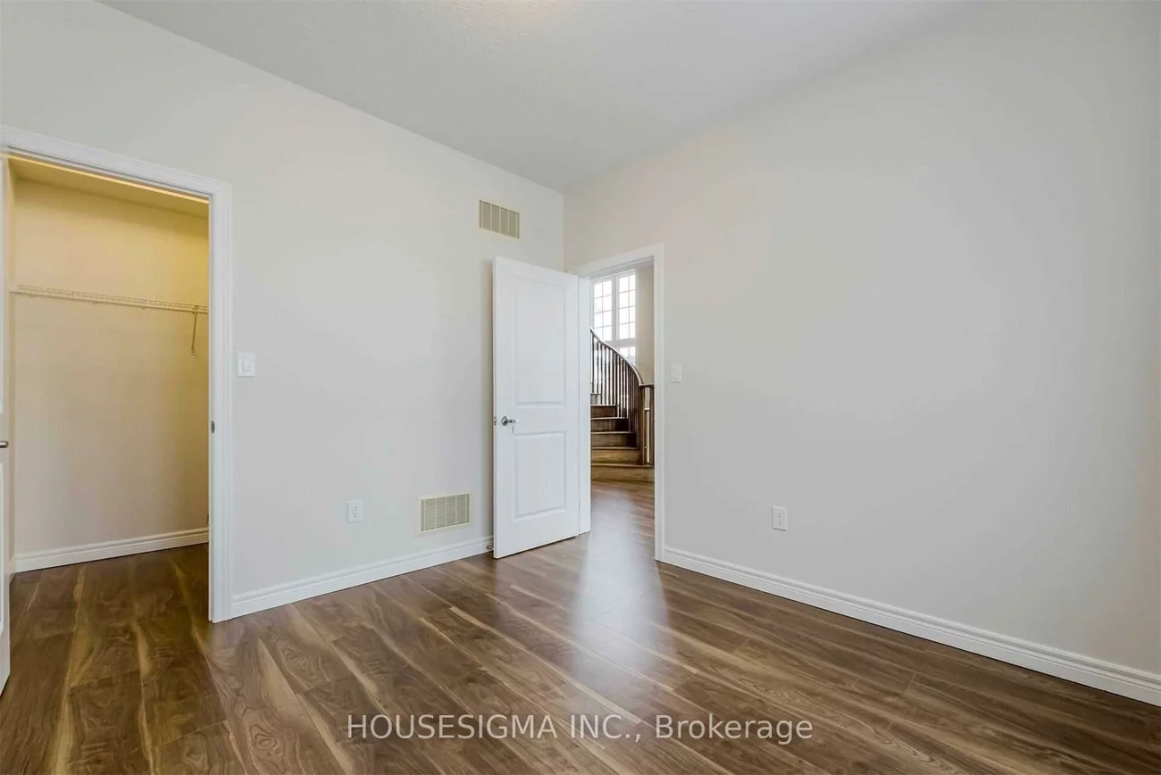 Upper unit 54, Killington, Kleinburg, Vaughan