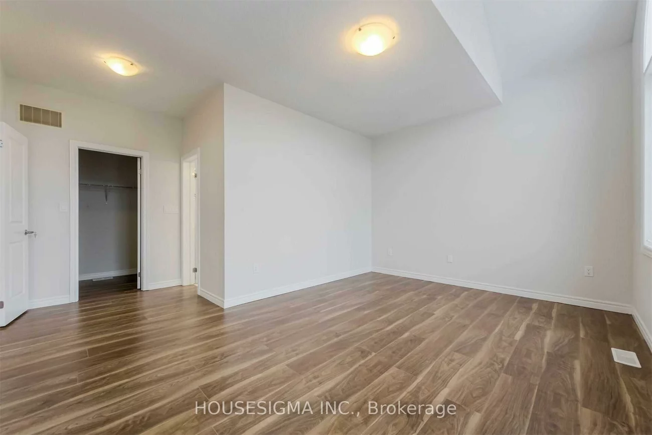 Upper unit 54, Killington, Kleinburg, Vaughan