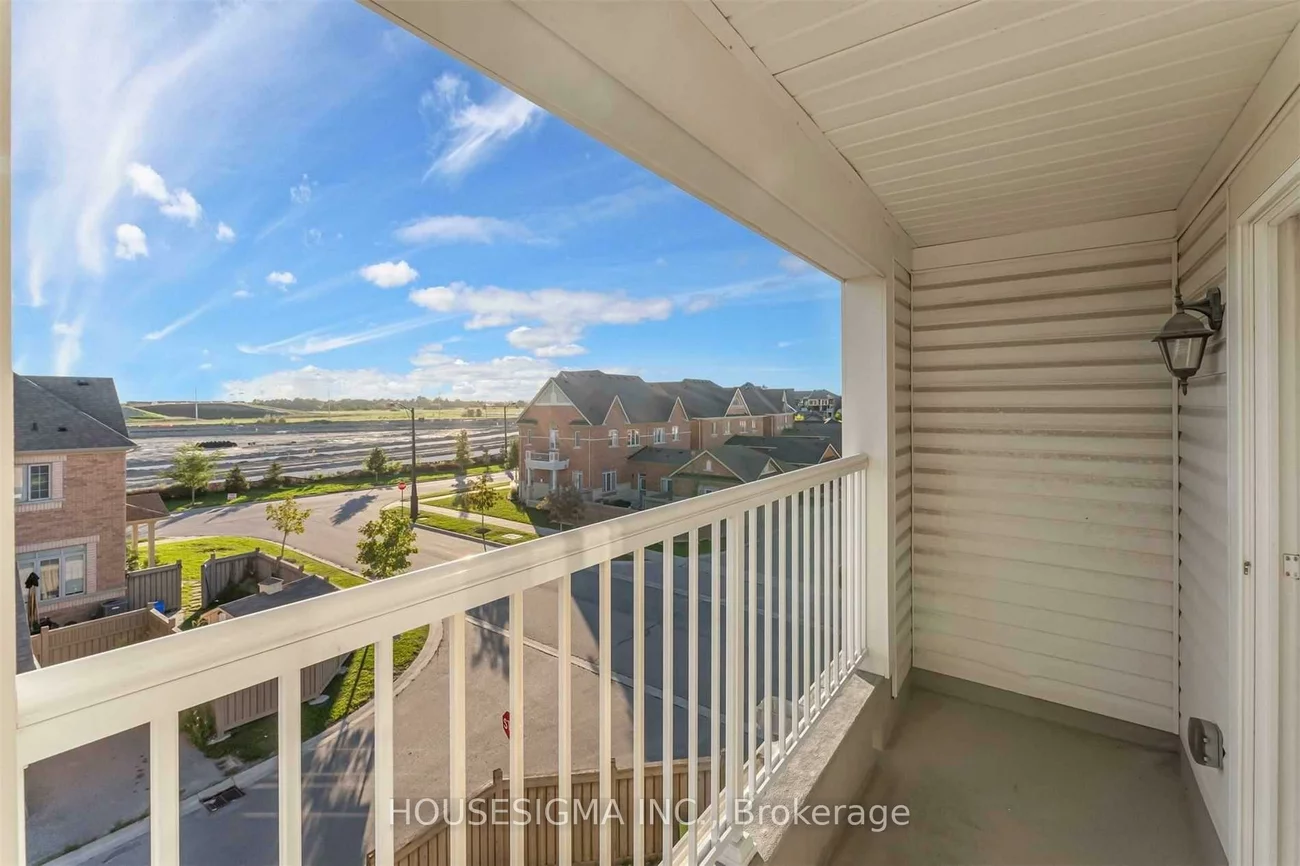 Upper unit 54, Killington, Kleinburg, Vaughan