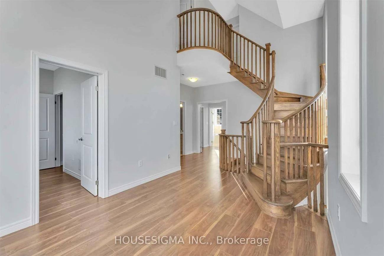 Upper unit 54, Killington, Kleinburg, Vaughan