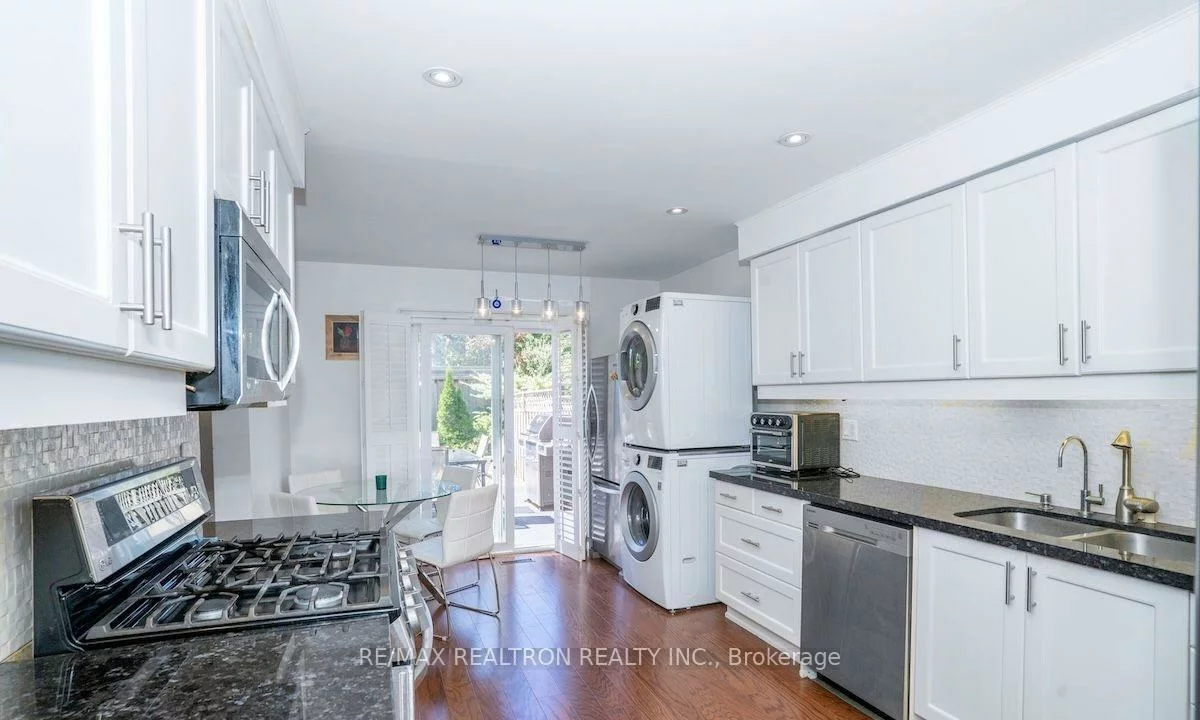 85, Glen, Uplands, Vaughan