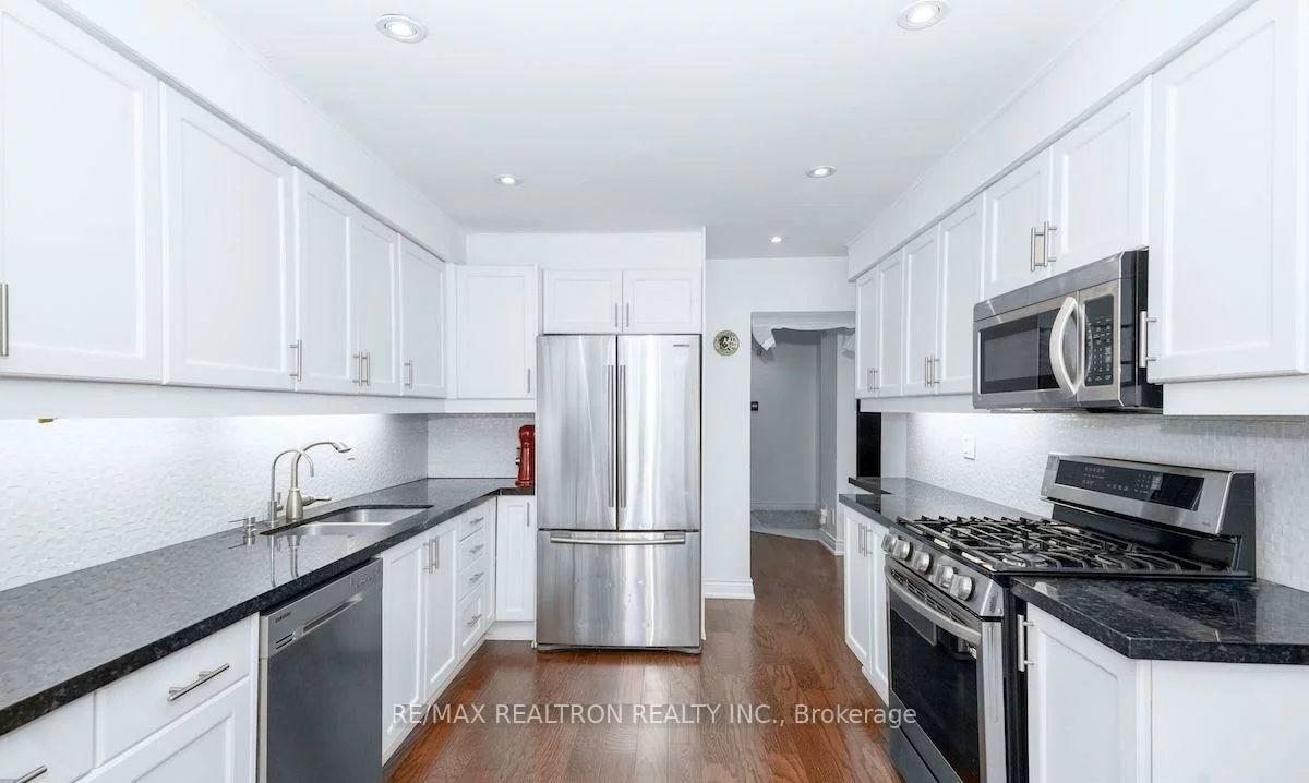 85, Glen, Uplands, Vaughan