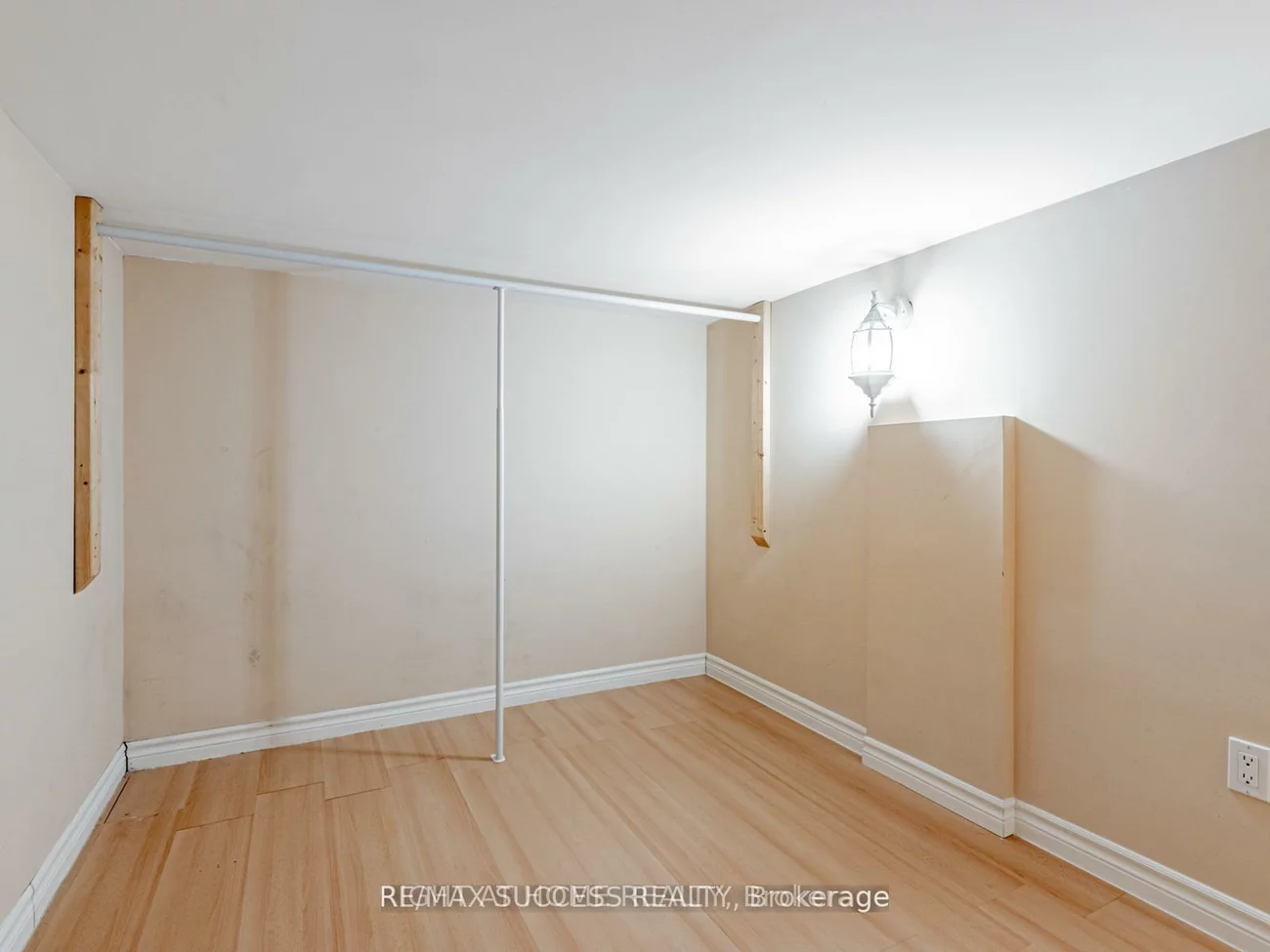 7, Point O'Woods, Glen Shields, Vaughan