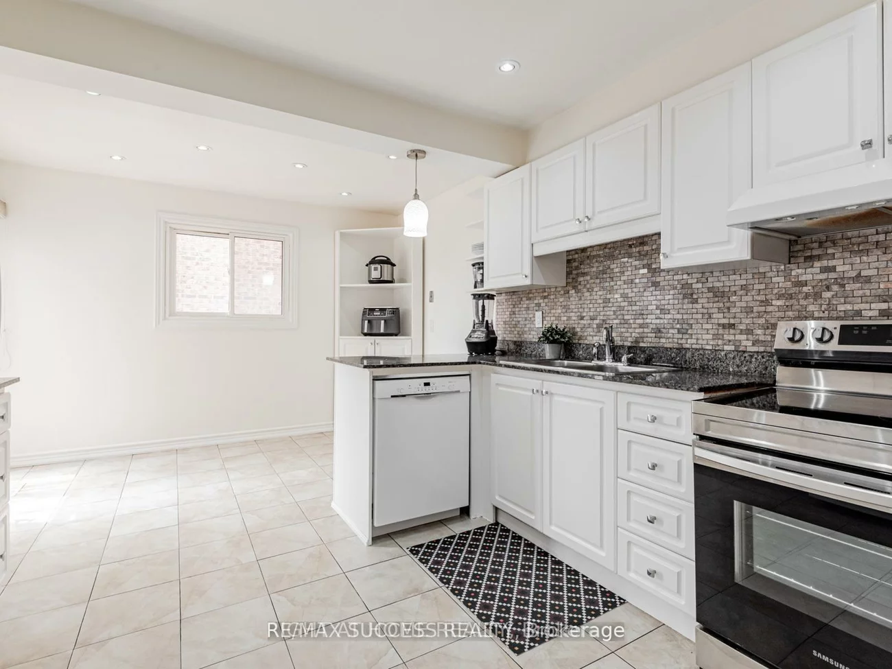 7, Point O'Woods, Glen Shields, Vaughan