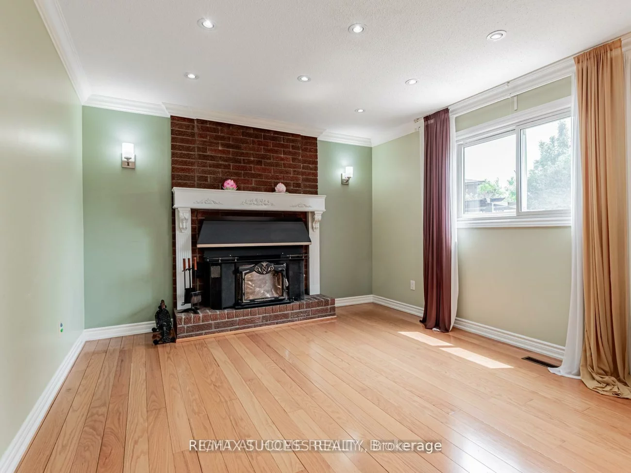 7, Point O'Woods, Glen Shields, Vaughan