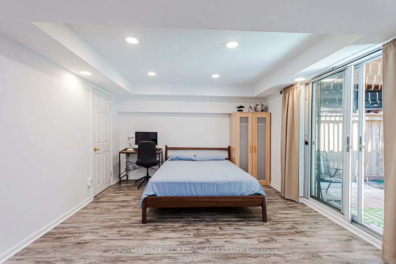 76, Brownstone, Crestwood-Springfarm-Yorkhill, Vaughan