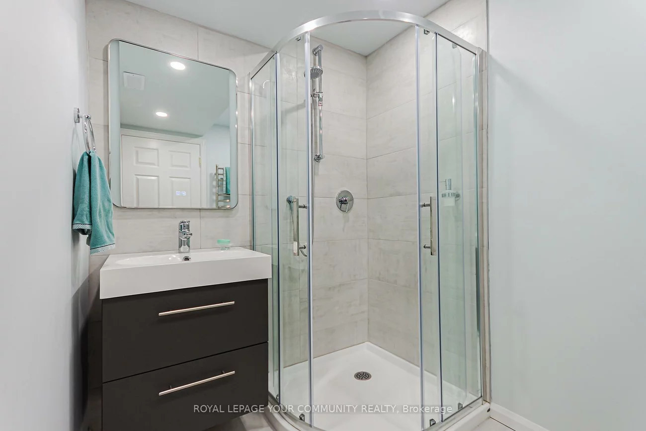 76, Brownstone, Crestwood-Springfarm-Yorkhill, Vaughan