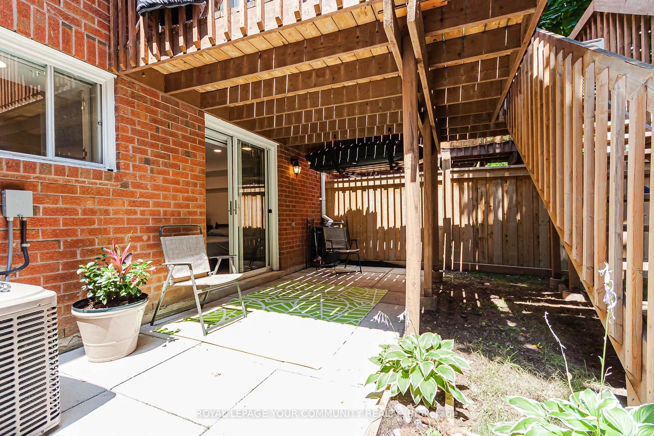 76, Brownstone, Crestwood-Springfarm-Yorkhill, Vaughan