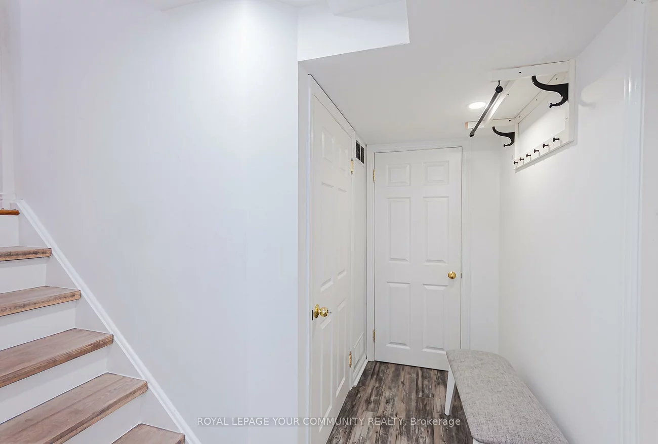 76, Brownstone, Crestwood-Springfarm-Yorkhill, Vaughan