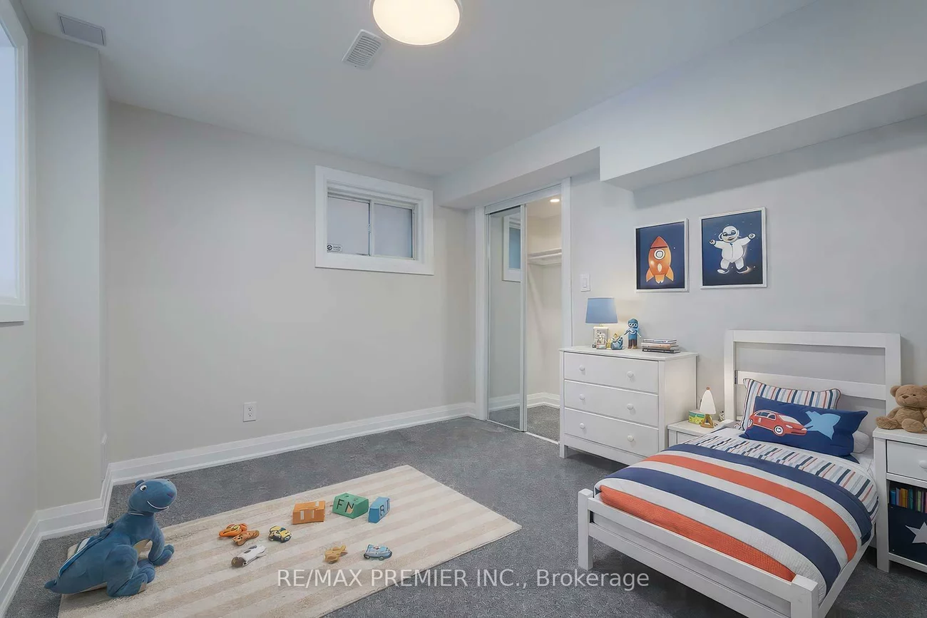 10, Silmoro, Maple, Vaughan