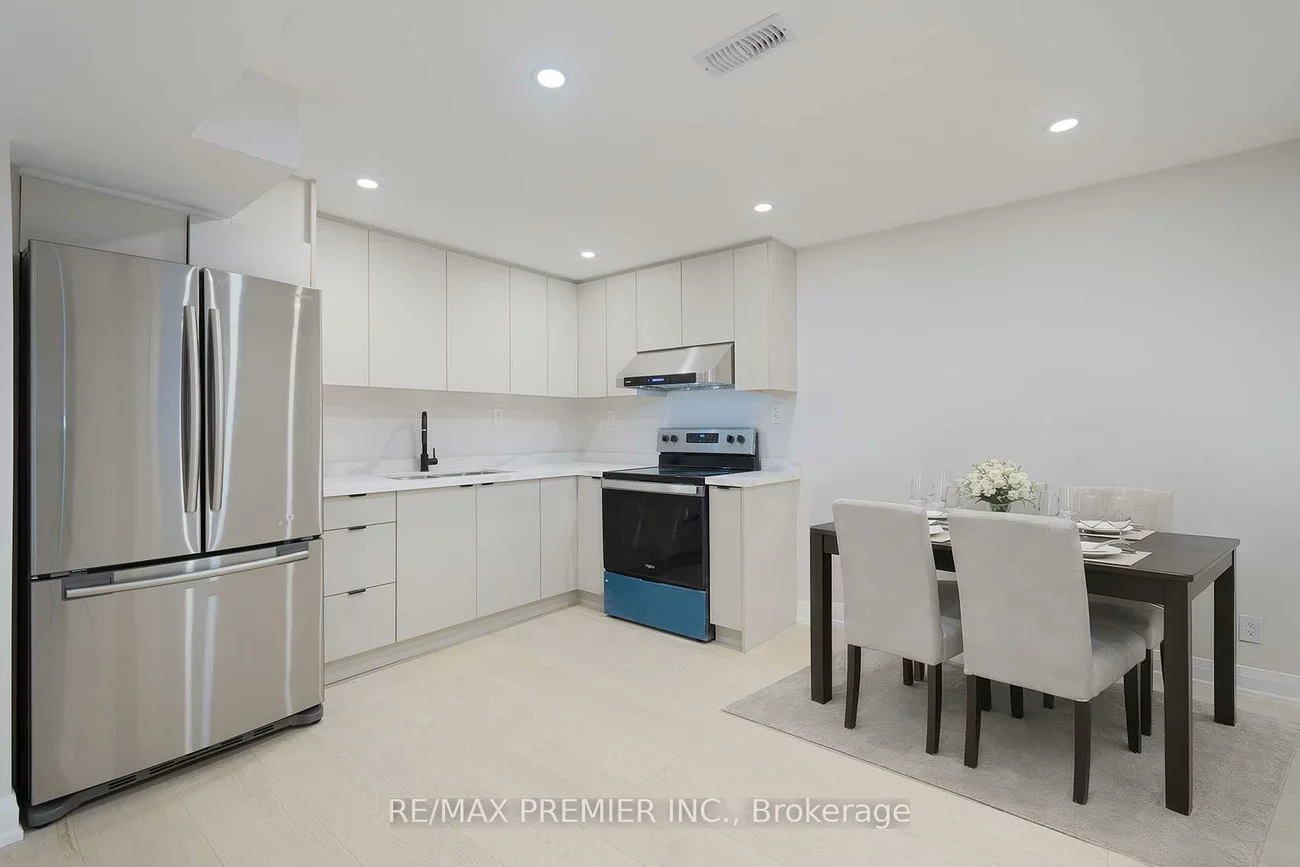 10, Silmoro, Maple, Vaughan