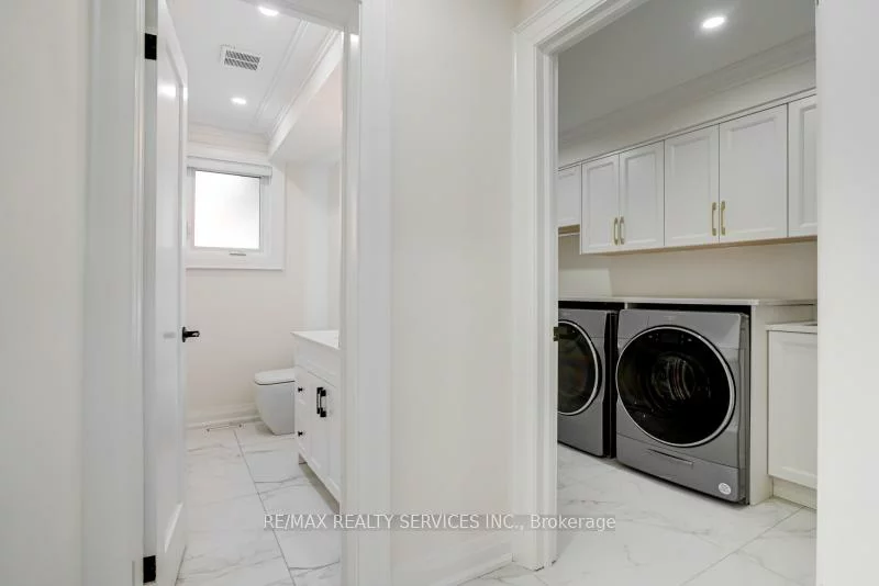 30, Queen Post, East Woodbridge, Vaughan