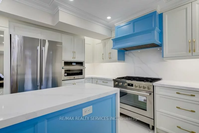 30, Queen Post, East Woodbridge, Vaughan