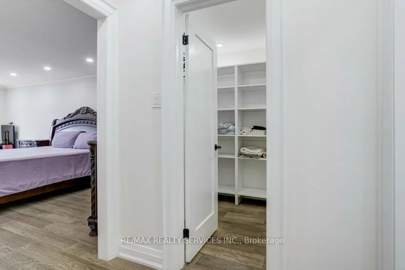 30, Queen Post, East Woodbridge, Vaughan