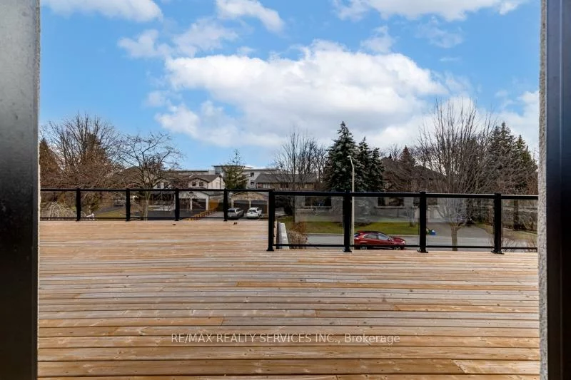 30, Queen Post, East Woodbridge, Vaughan