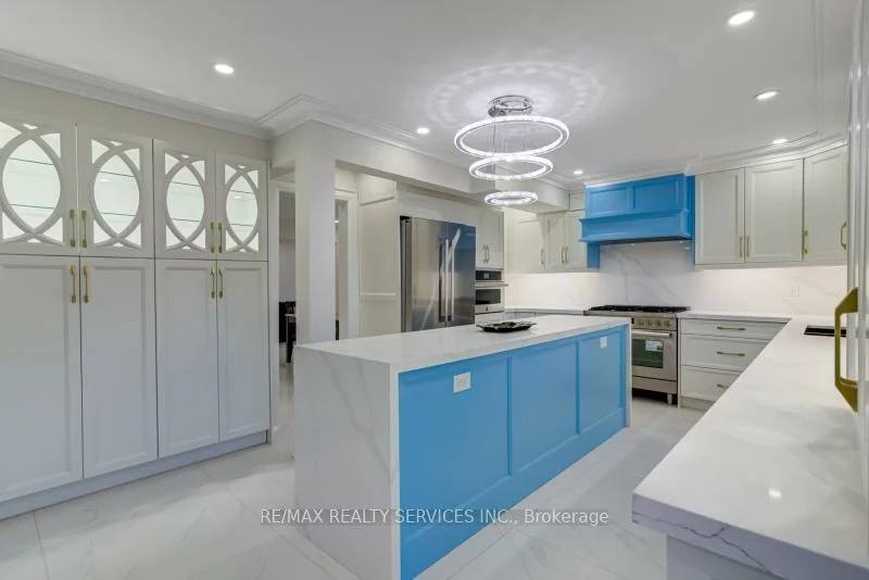 30, Queen Post, East Woodbridge, Vaughan