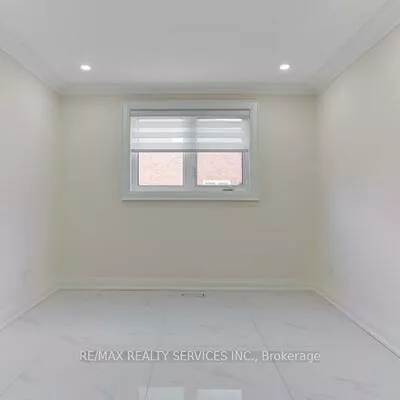 30, Queen Post, East Woodbridge, Vaughan