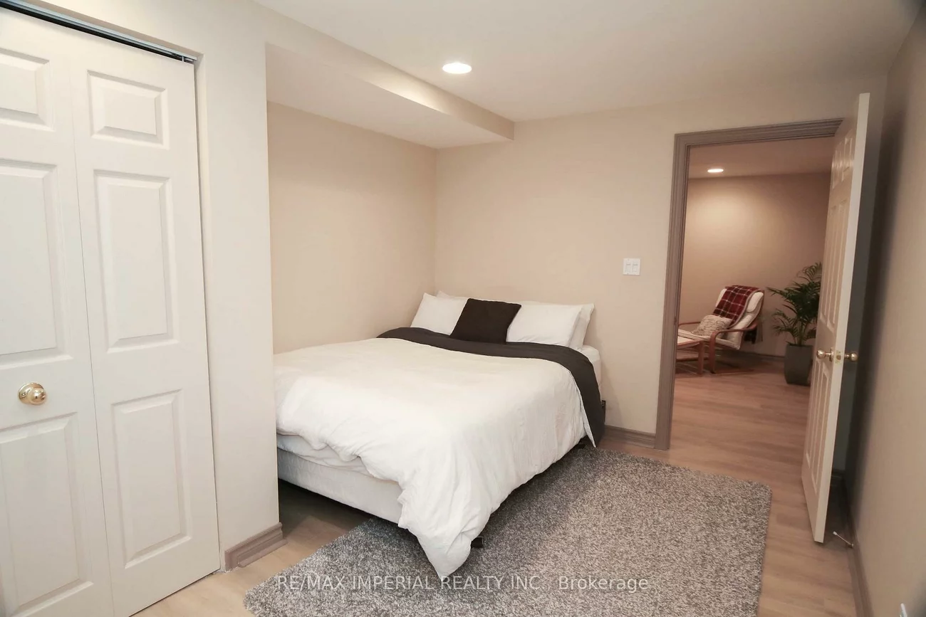 249, Thornway, Brownridge, Vaughan