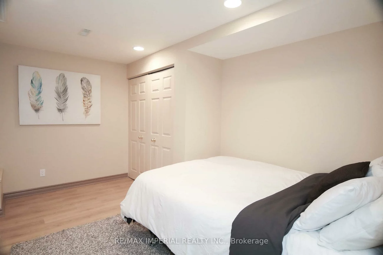 249, Thornway, Brownridge, Vaughan