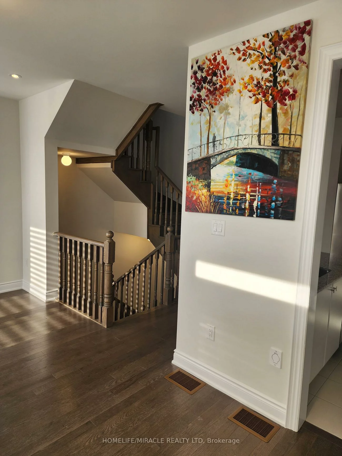 102, Thule, Vellore Village, Vaughan