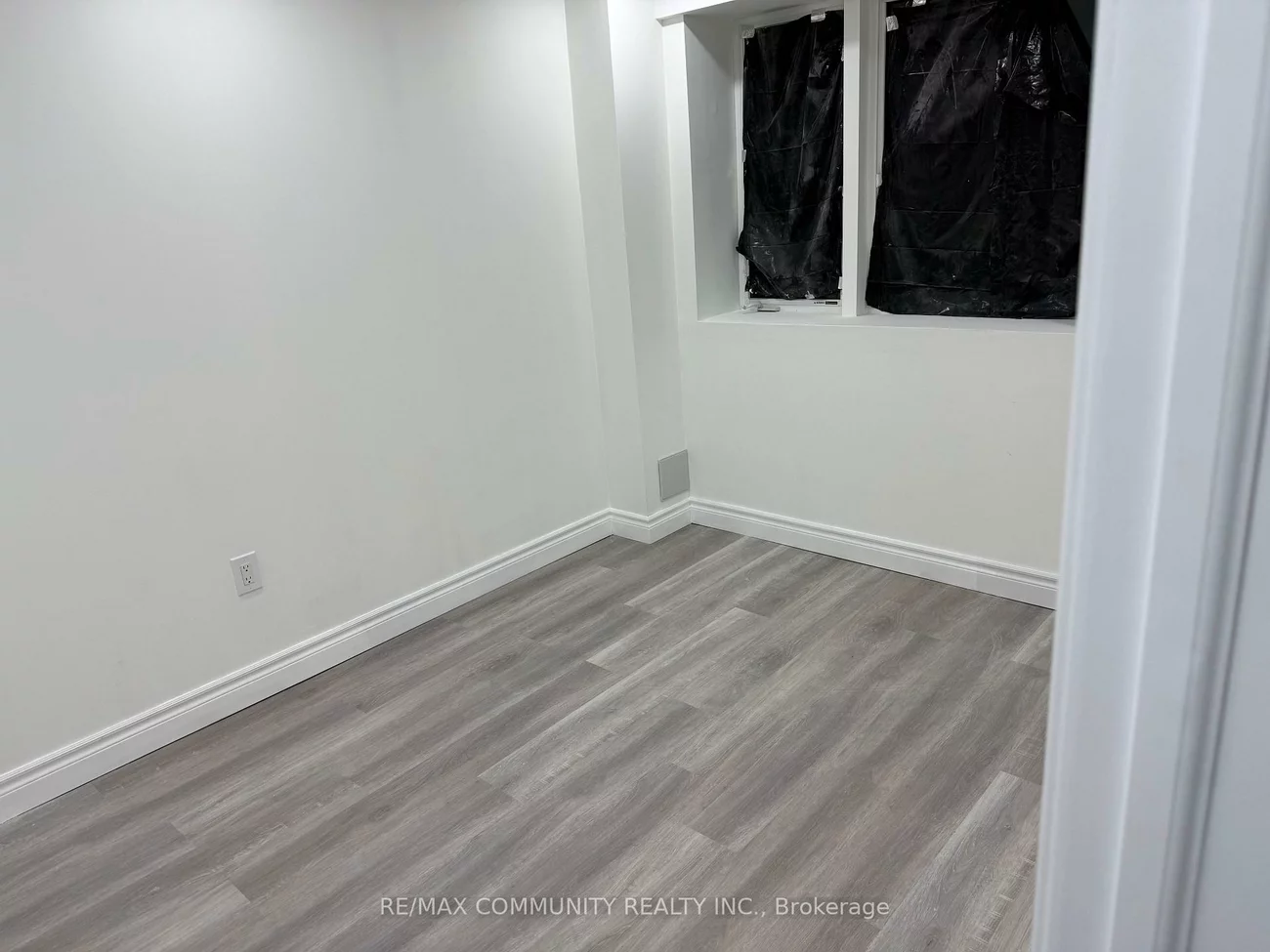 387, Tennant, Vellore Village, Vaughan