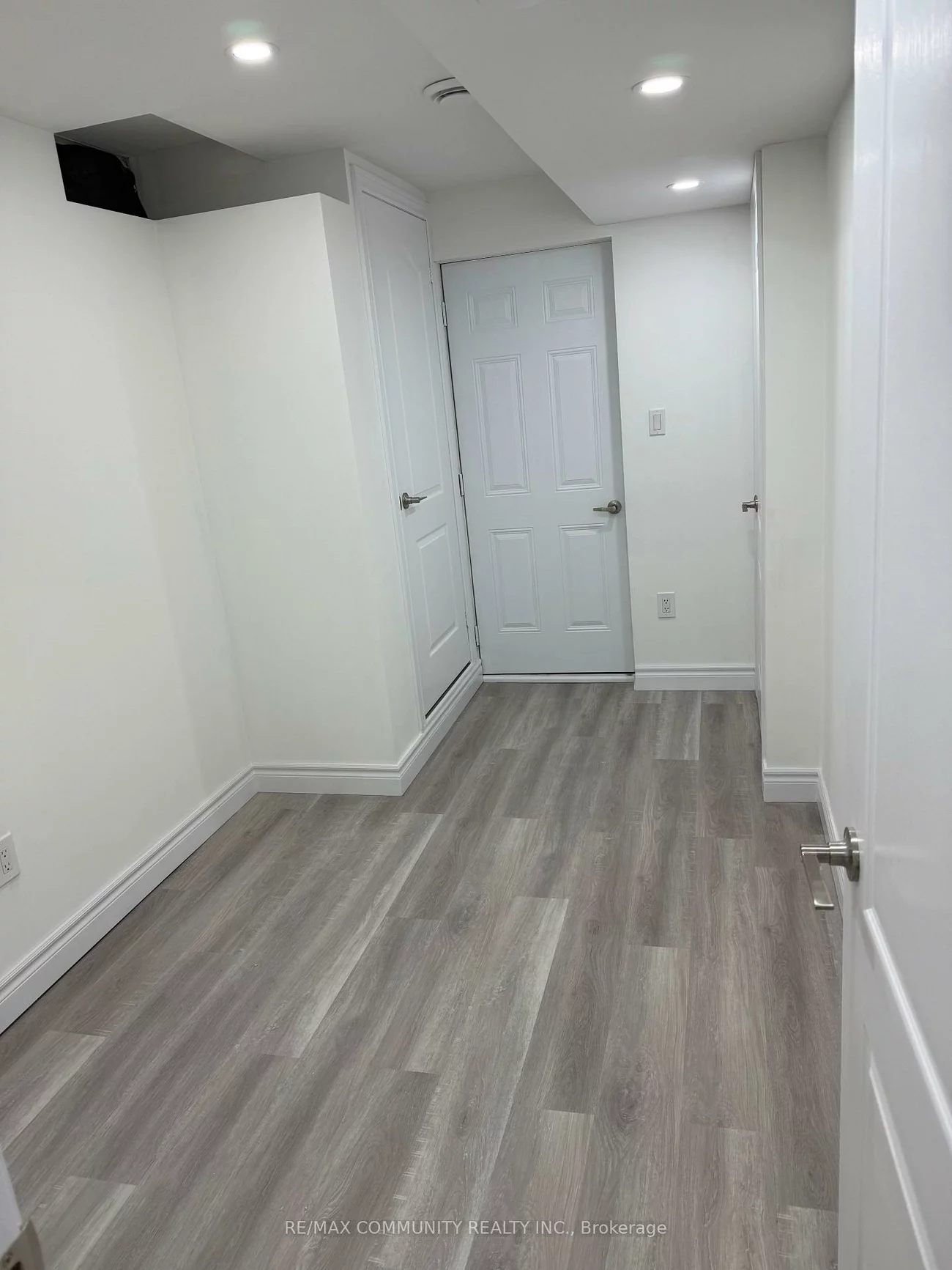 387, Tennant, Vellore Village, Vaughan