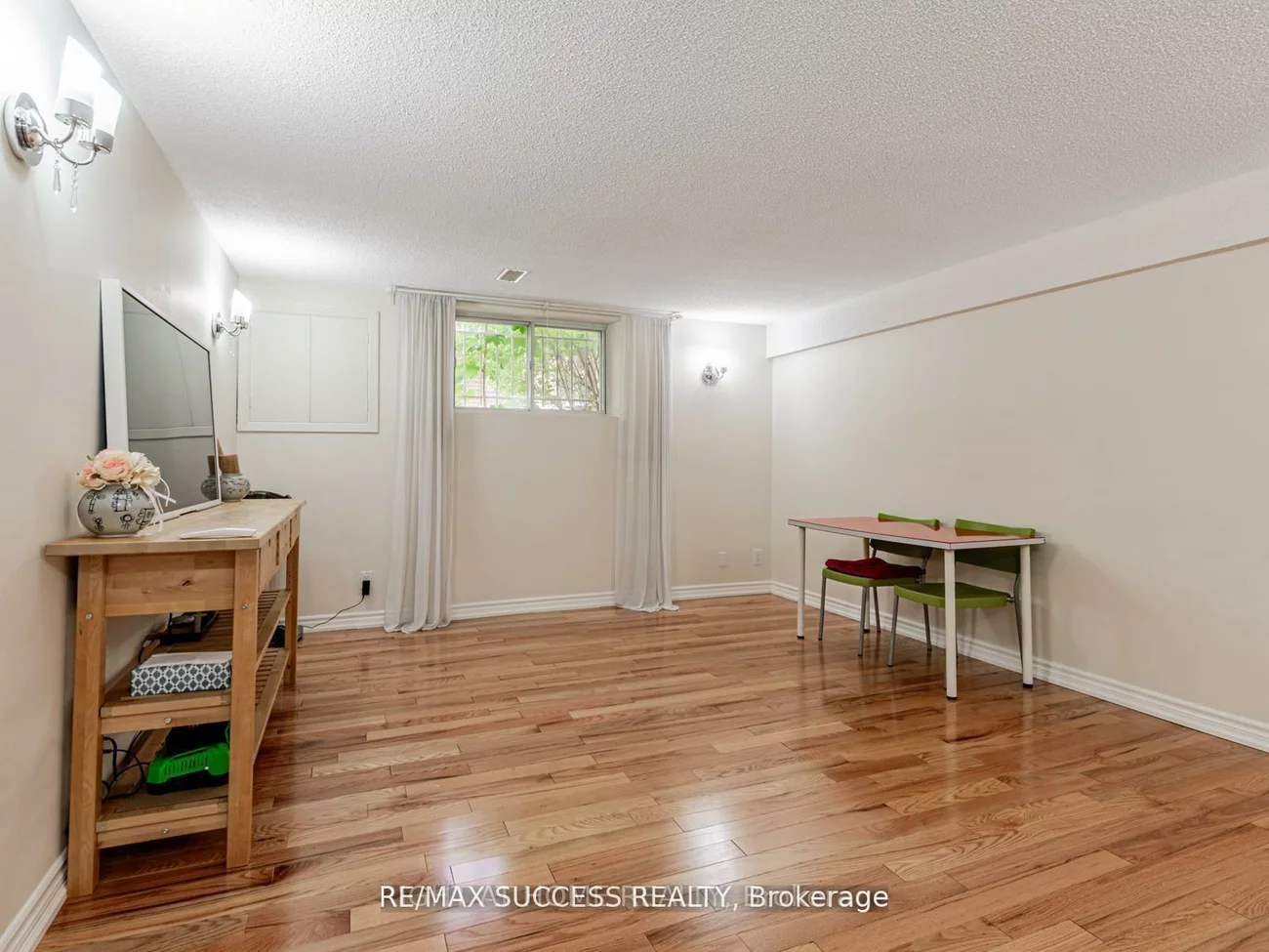 7, Point O'Woods, Glen Shields, Vaughan