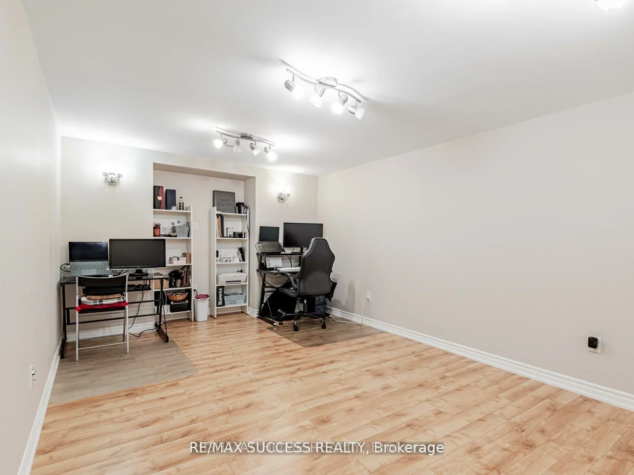 7, Point O'Woods, Glen Shields, Vaughan