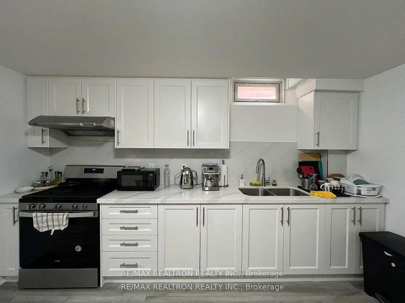 8, Queen Isabella, Vellore Village, Vaughan