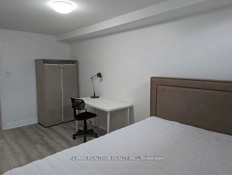 8, Queen Isabella, Vellore Village, Vaughan