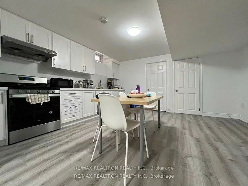 8, Queen Isabella, Vellore Village, Vaughan