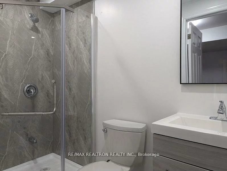 8, Queen Isabella, Vellore Village, Vaughan