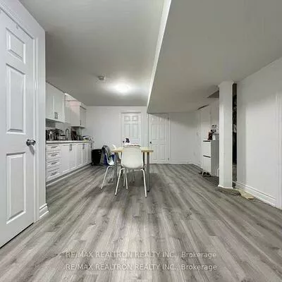 8, Queen Isabella, Vellore Village, Vaughan